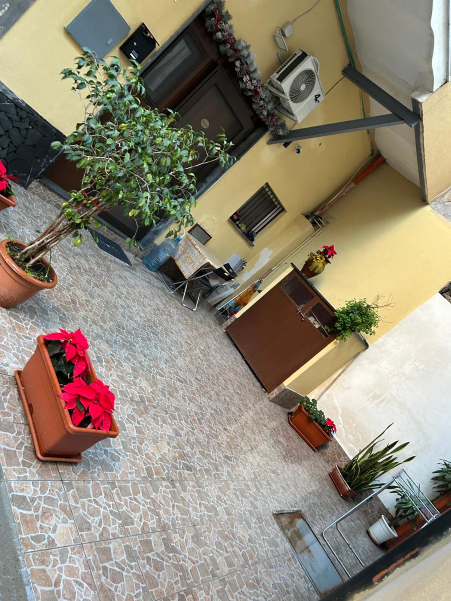 Dany House Apartment Катания Екстериор снимка